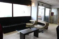 Particular Destiny Suites Hotel di Wouri