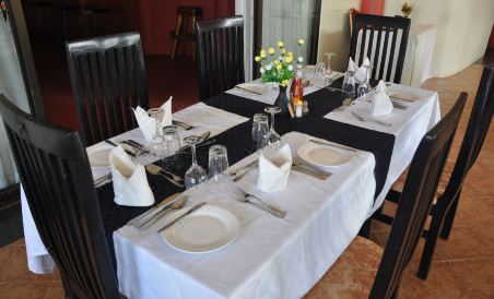 Tropic Inn Hotel - Housity
