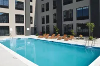 La Quinta Inn & Suites by Wyndham Aberdeen-Apg - Pools