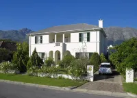 La Fontaine Boutique Hotel by the Oyster Collection Hotels in Franschhoek