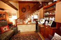 Deer Creek Winery and Watson Estate Bed & Breakfast Hotels in South Union Township