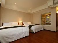 Aleex Villa Hotels near Artemis Garden