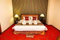 The Hill Hotel (Pakchong Landmark)