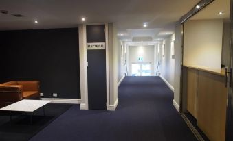 Sydney Airport Suites