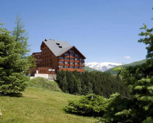 Le Pic Blanc Hotels in Huez