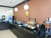 La Quinta Inn & Suites by Wyndham Indianapolis Downtown - servizio colazione