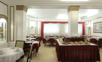 Hotel Lyon by MH Hotels in Buenos Aires