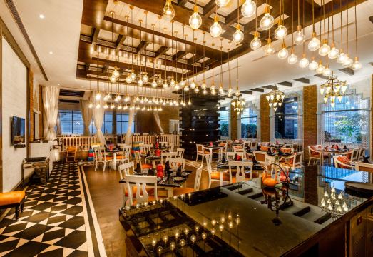 소피텔 호텔 수영장