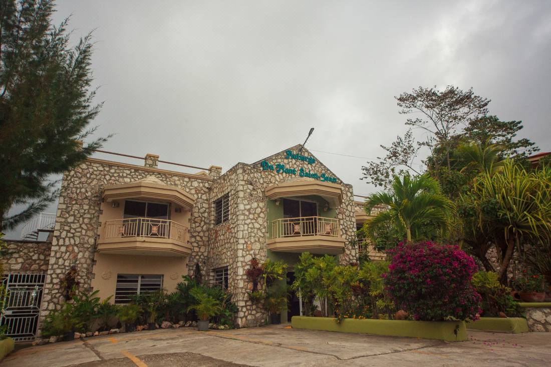 Auberge du Mont Saint Jean-La Vallee-de-Jacmel Updated 2022 Room  Price-Reviews & Deals | Trip.com