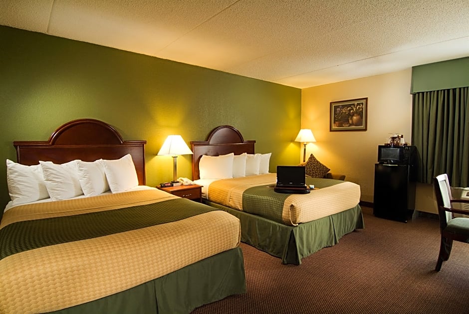 Best Western Luxbury Inn Fort Wayne