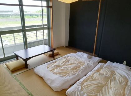 J-Hoppers Lake Biwa Guesthouse - Hostel