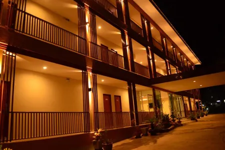 Yaibua Hotel