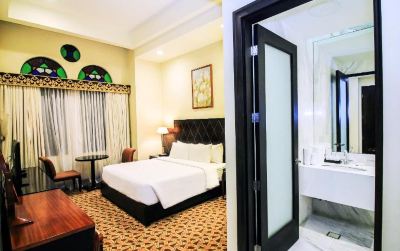 Rooms The Luneta Hotel Manila Photo