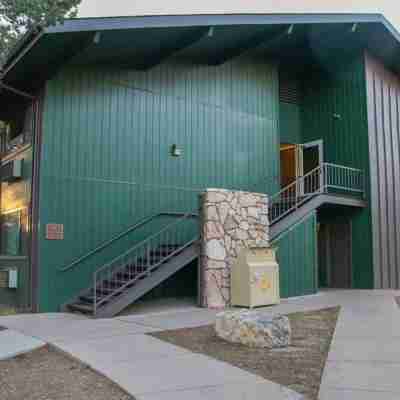 Yavapai Lodge Hotel Exterior