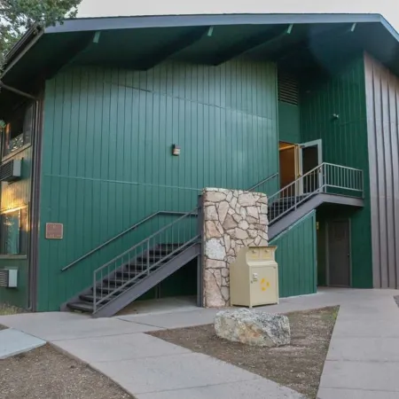 Yavapai Lodge