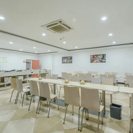 GreenTree Inn (Chizhou High-speed Railway Station Branch)