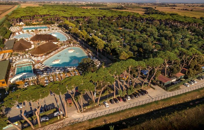 hu Park Albatros Village