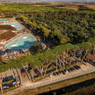 hu Park Albatros Village