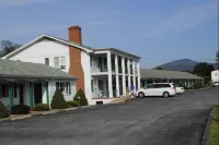 The Cardinal Inn Hoteles en Luray