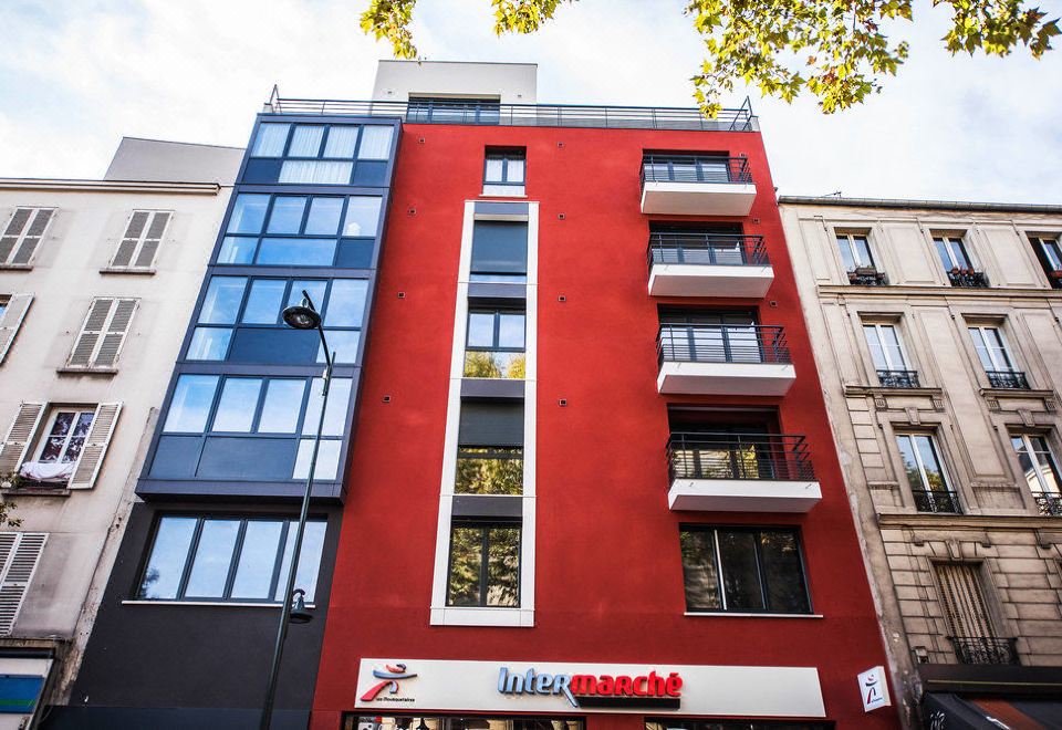 Les Appartements Paris Clichy-Clichy Updated 2023 Room Price-Reviews &  Deals | Trip.com