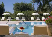 Château Saint-Martin & Spa - an Oetker Collection Hotel - piscina