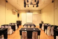 Microtel by Wyndham Cabanatuan Hotel a San Leonardo