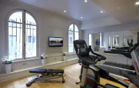 La Clef Louvre Paris by The Crest Collection