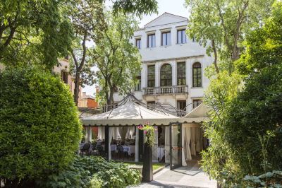 庭 グランド ホテル デイ ドージ ザ デェディカ アンソロジー オートグラフ コレクションの写真