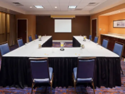 Courtyard Boulder Longmont Hotels in Longmont