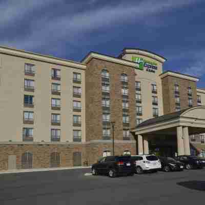 Holiday Inn Express & Suites Waterloo - ST. Jacobs Area Hotel Exterior