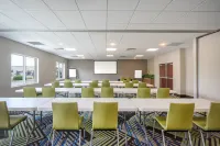Holiday Inn Express & Suites Frankfort Hotels in Frankfurt