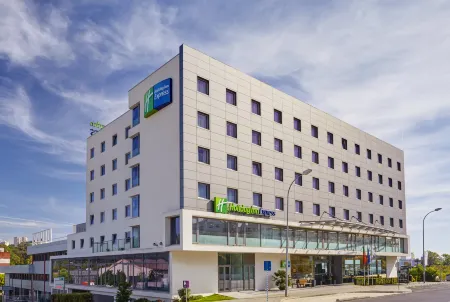 Holiday Inn Express Lisbon - Alfragide Отели в г. Алфражиде