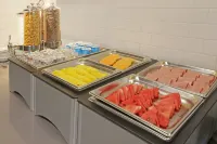 智選假日套房飯店蒙特雷廣場TANARAH - 早餐