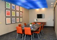 Holiday Inn Express & Suites Pittsburgh - Monroeville Hotels in Wilkins Township