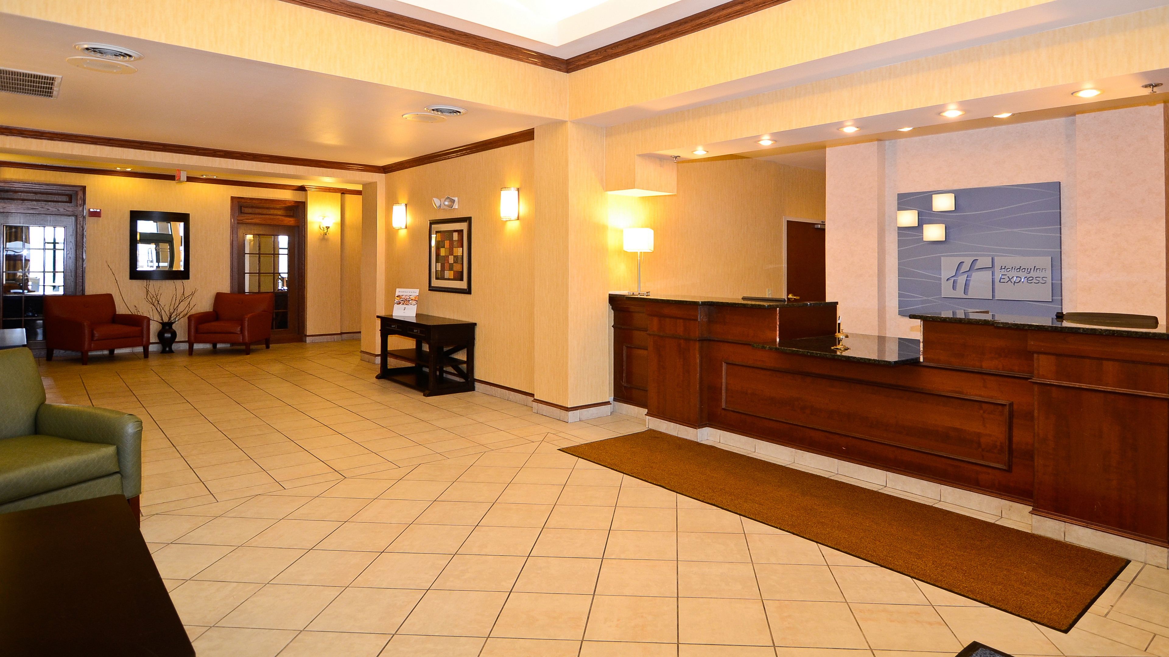 Holiday Inn Express Hotel & Suites Fort Atkinson, an Ihg Hotel