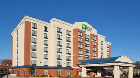 Holiday Inn Express & Suites COLUMBUS OSU-MEDICAL CENTER by IHG in Колумбус