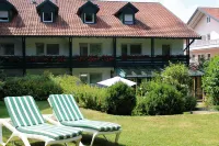Hotel Garni Christl فنادق في Bayerbach