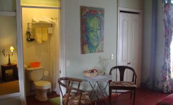 Casona Patrimonial Cobquecura Hotel Boutique - Housity