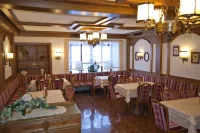 Hotel Zur Krone Hotels in Berching