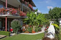 Appartement Hotel Seerose Hotels near Schloss Kirchberg
