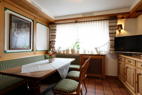 Jokebes Hotels in Netphen