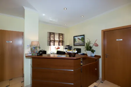 WALDSCHLOESSEL Отели рядом с достопримечательностью «FKK Strand Kollersee»