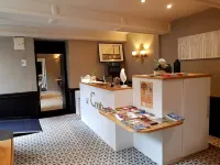 Hôtel le Cobh Hotels in Taupont