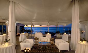 Twelve Apostles Hotel & Spa