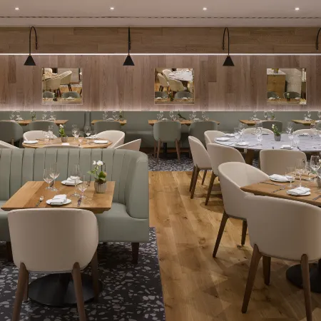 InterContinental Hotels LONDON PARK LANE by IHG Отели рядом с достопримечательностью «Эпсли Хаус»