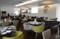 Leonardo Hotel Derby - Bữa sáng