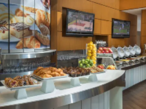 Marriott Downtown at CF Toronto Eaton Centre โรงแรมในโตรอนโต