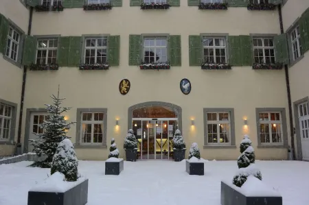 Jufa Hotel Meersburg am Bodensee Отели рядом с достопримечательностью «Winzerverein Hagnau»