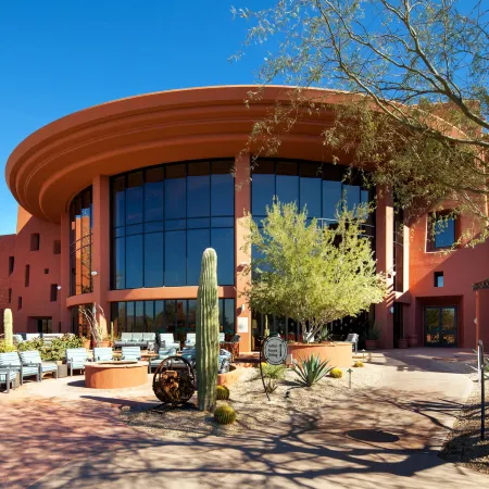 Sheraton Grand at Wild Horse Pass Отели рядом с достопримечательностью «Аватуки-Футхилз»