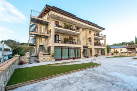 Halanus Hotel and Resort Отели в г. Tocco da Casauria